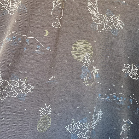 TravisMathew Golf Polo Shirt Men’s Size Large Gray with Tropical Print - Picture 3 of 6